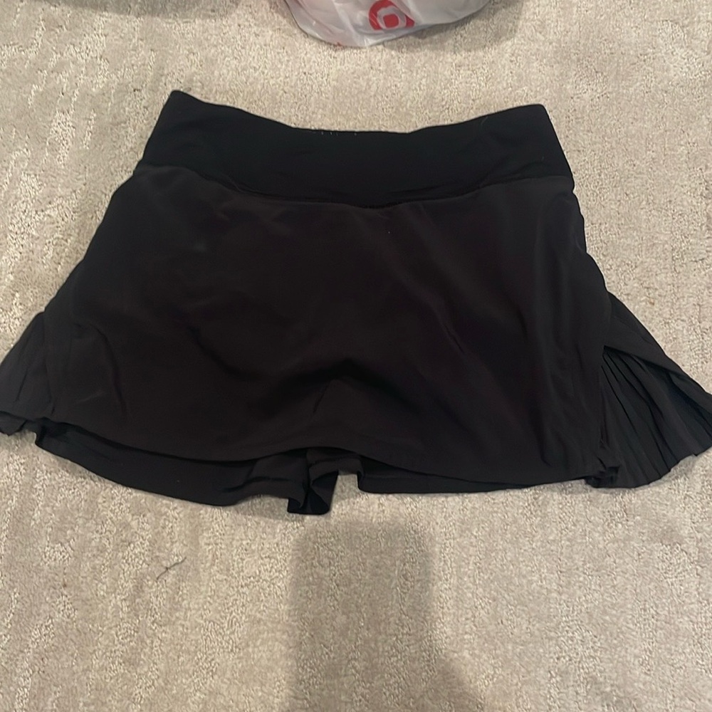 Lululemon black skort
